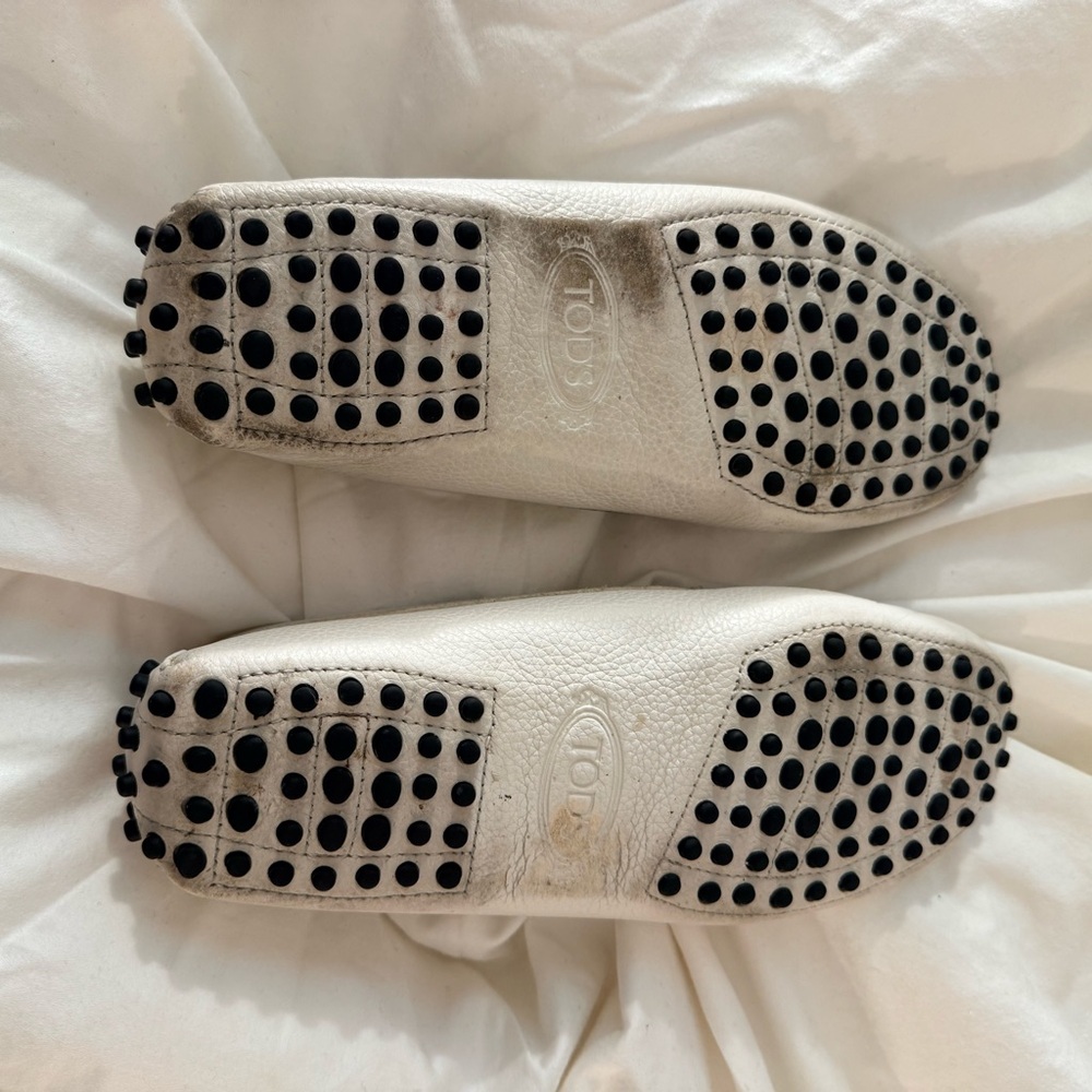 Tod's White Leather Gominno Driving Shoes - Picture 9 of 9